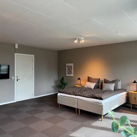 Dreamhouse Hotel *