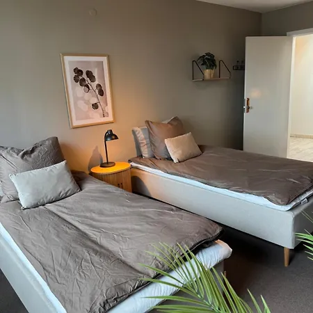 Dreamhouse Hotel *